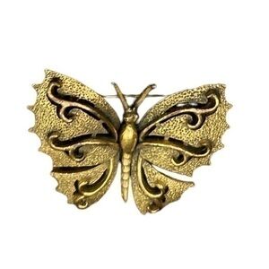 Vintage Butterfly Brooch Pin Hold Tone Gorgeous Stunning Great Gift Rare